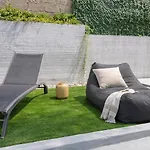 Latitude 37 Apartment *